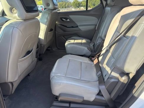 Used 2018 Chevrolet Traverse LT FWD image 13