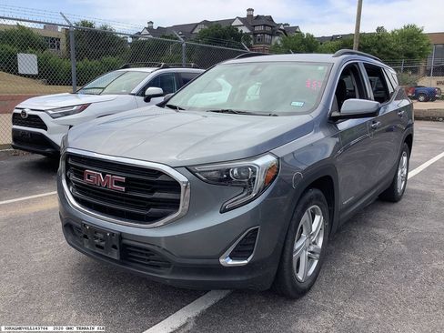 Used 2020 GMC Terrain SLE w/ Driver Convenience Package FWD image 4