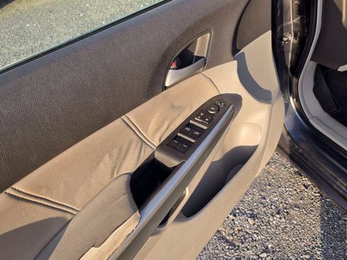 Used 2009 Honda Accord EX-L image 18