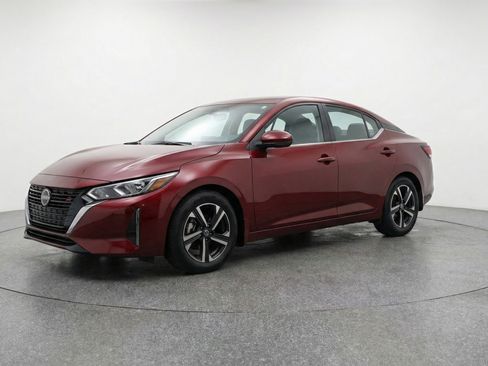 Used 2025 Nissan Sentra SV FWD image 3