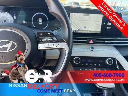 Used 2025 Hyundai Elantra Limited FWD image 18