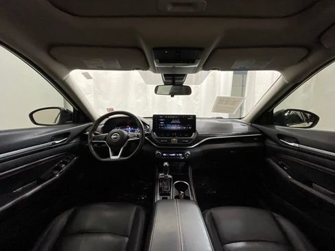 Used 2023 Nissan Altima 2.0 SR FWD image 16