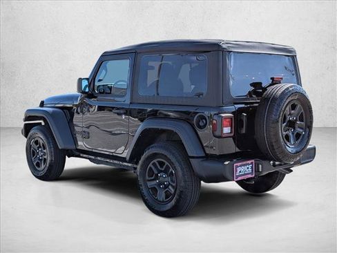 Used 2025 Jeep Wrangler Sport AWD/4WD image 8