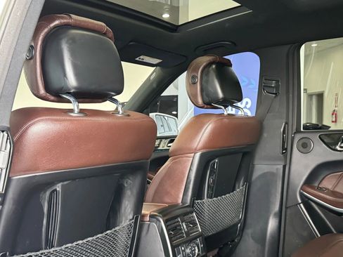 Used 2015 Mercedes-Benz GL 550 4MATIC image 27