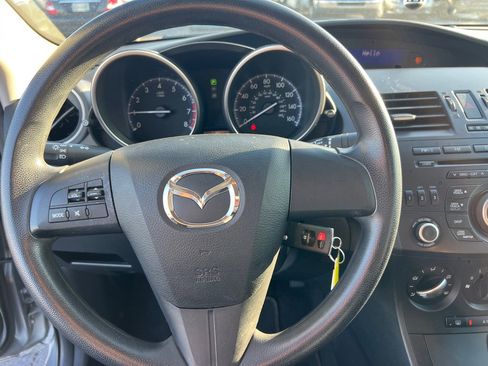 Used 2013 MAZDA MAZDA3 i SV image 26