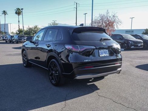 Used 2025 Honda HR-V Sport image 5
