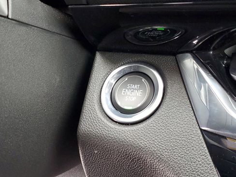 Certified 2025 Buick Envista Avenir image 17