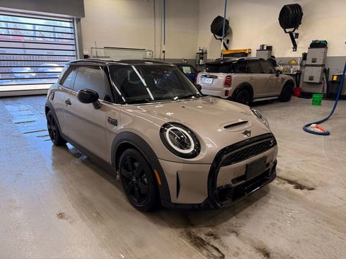 Certified 2024 MINI Cooper S image 7