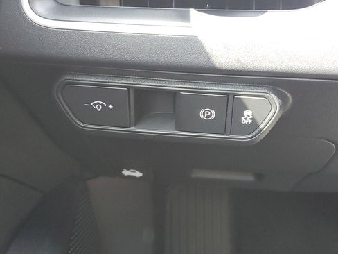 New 2026 Kia K4 FWD image 32