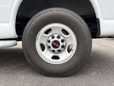 Used 2024 GMC Savana 2500 w/ Driver Convenience Package RWD image 19