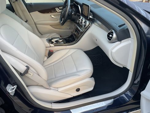 Used 2015 Mercedes-Benz C 300 4MATIC Sedan image 44