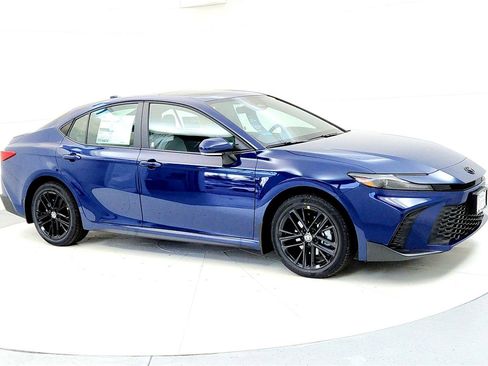 New 2026 Toyota Camry SE image 7