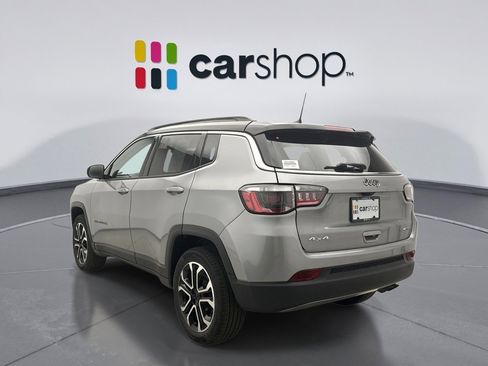 Used 2022 Jeep Compass Limited AWD/4WD image 2