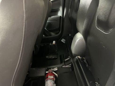 Used 2022 Chevrolet Colorado LT w/ Fleet Safety Package image 26