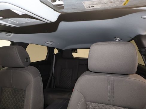 Used 2020 Chevrolet Blazer LT image 17