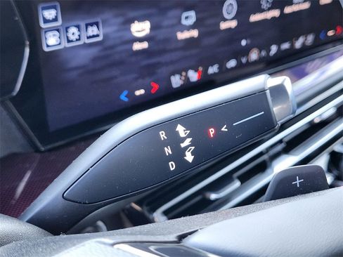 Used 2024 Chevrolet Traverse RS w/ LPO, Floor Liner Package image 25