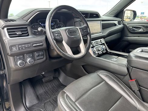 Certified 2021 GMC Yukon Denali w/ Denali Ultimate Package AWD/4WD image 12