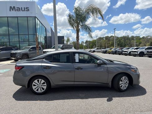 Certified 2024 Nissan Sentra S FWD image 10