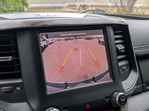 Used 2019 RAM 1500 Laramie image 19