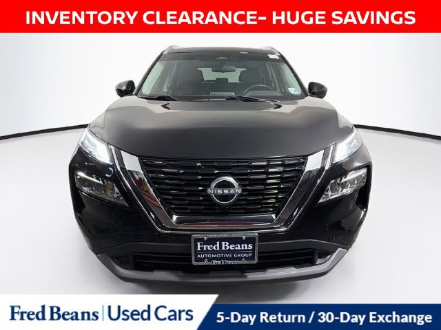 Certified 2023 Nissan Rogue SV w/ SV Premium B Package AWD/4WD image 2