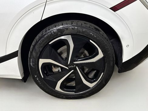 Used 2022 Kia EV6 GT-Line w/ GT-Line Suede Seat Package image 31