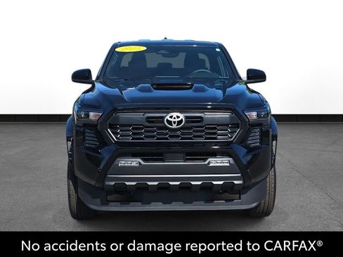 Used 2025 Toyota Tacoma TRD Sport AWD/4WD image 2