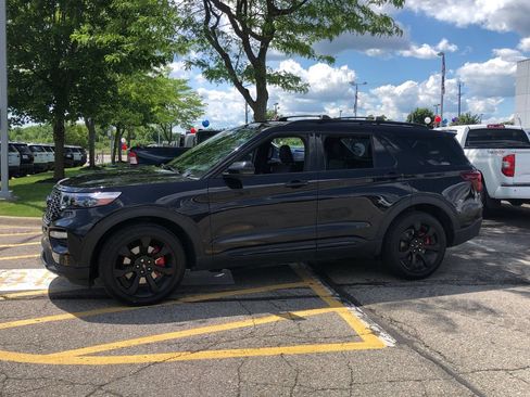 Used 2022 Ford Explorer ST w/ Equipment Group 401A AWD/4WD image 7