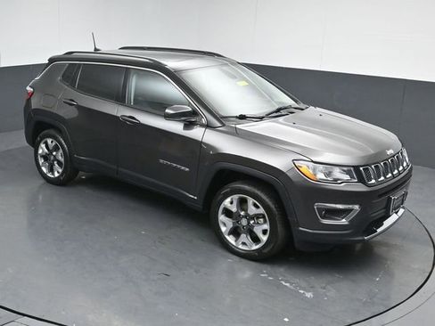 Used 2020 Jeep Compass Limited AWD/4WD image 45