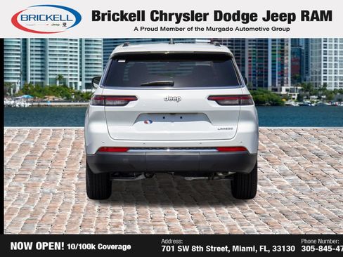 Used 2025 Jeep Grand Cherokee L Laredo RWD image 6