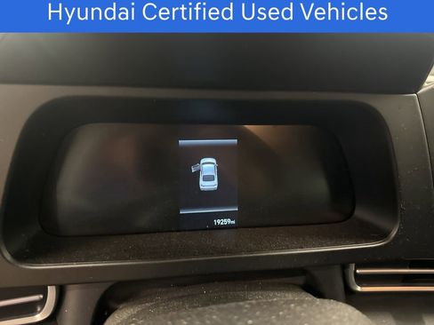 Certified 2024 Hyundai Elantra SE image 7