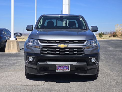 Used 2021 Chevrolet Colorado LT w/ LT Convenience Package image 6