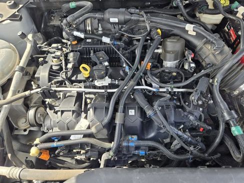 Certified 2022 Ford Maverick XL image 30