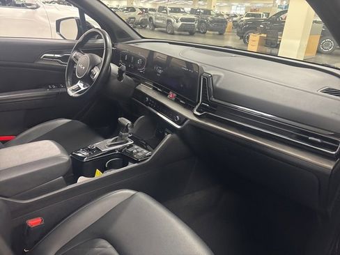 Used 2024 Kia Sportage X-Line w/ X-Line Premium Package image 9