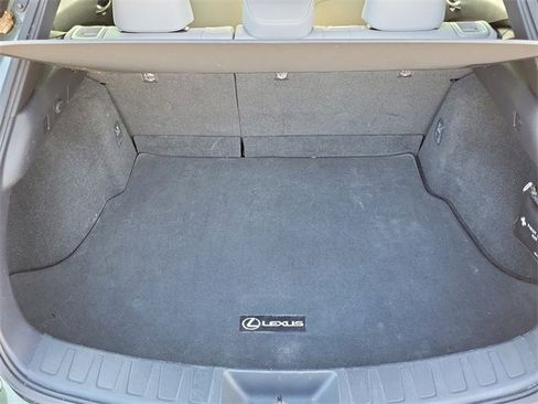 Used 2019 Lexus UX 200 w/ Premium Package image 7