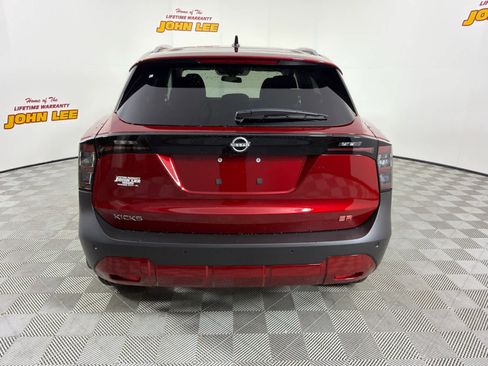 New 2026 Nissan Kicks SR FWD image 4