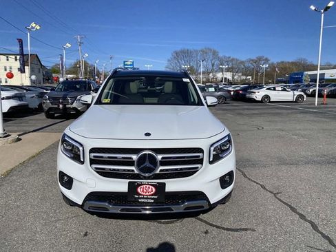 Used 2023 Mercedes-Benz GLB 250 4MATIC image 3