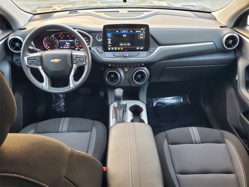 Used 2023 Chevrolet Blazer LT image 9