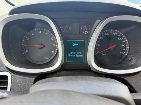 Used 2017 Chevrolet Equinox LT w/ Sport Edition FWD image 7
