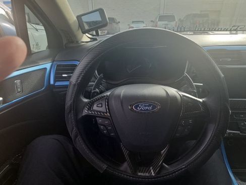 Used 2019 Ford Fusion SE image 14