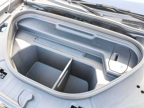 Used 2025 Audi Q6 e-tron Premium w/ Convenience Package image 42