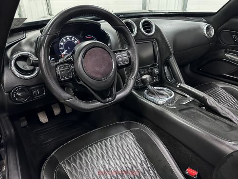 Used 2014 SRT Viper GTS w/ GTS Laguna Interior Package RWD image 32