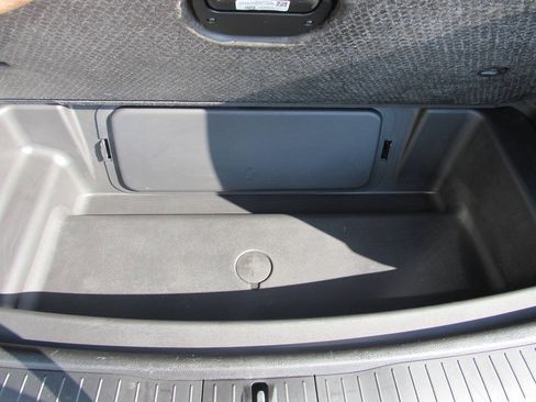 Used 2025 Jeep Grand Cherokee L Altitude RWD image 25
