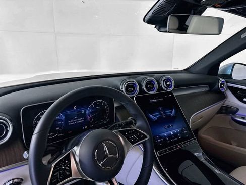Certified 2026 Mercedes-Benz GLC 300 image 9