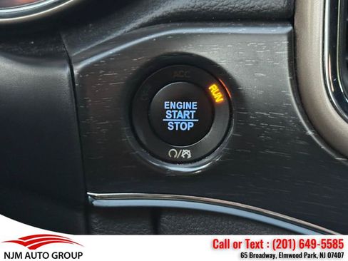 Used 2017 Jeep Grand Cherokee Limited AWD/4WD image 32