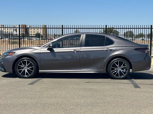 Certified 2024 Toyota Camry SE FWD image 9