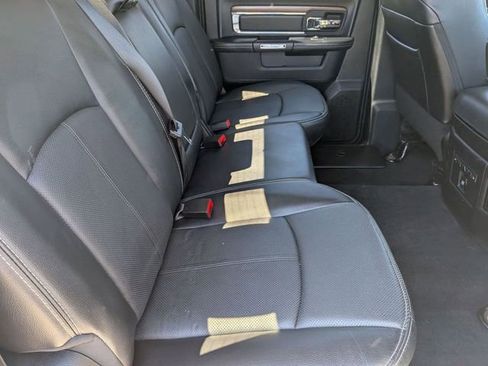 Used 2018 RAM 1500 Laramie AWD/4WD image 30