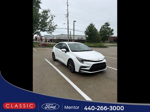 Used 2023 Toyota Corolla XSE FWD image 1