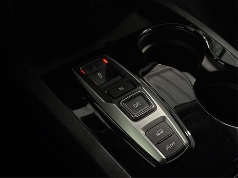 Used 2018 Honda Pilot Touring image 30