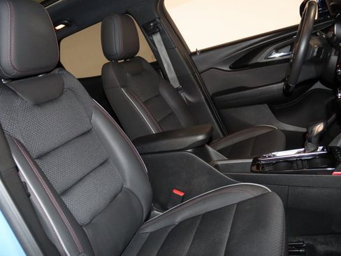 Used 2023 Chevrolet TrailBlazer RS w/ Sun and Liftgate Package image 59