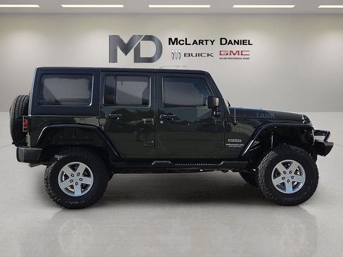 Used 2015 Jeep Wrangler Unlimited Sport w/ Quick Order Package 24S AWD/4WD image 15